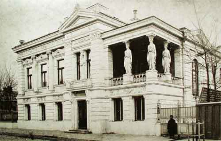 Історичний будинок у Харкові