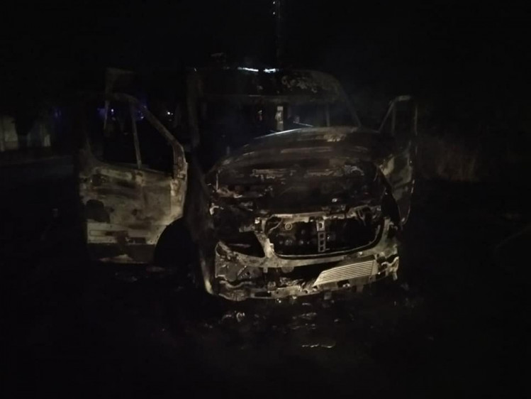 У Харківській області сталося загоряння в автомобілі швидкої допомоги 