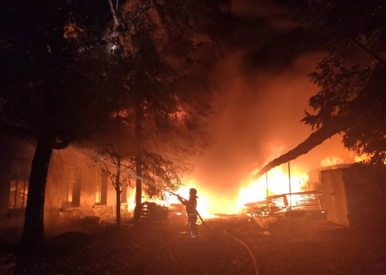 На Харківщині ліквідували пожежу на приватному підприємстві 