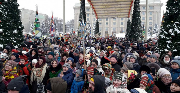 В Харькове во время Вертеп-фестиваля проходит масштабное шествие колядников