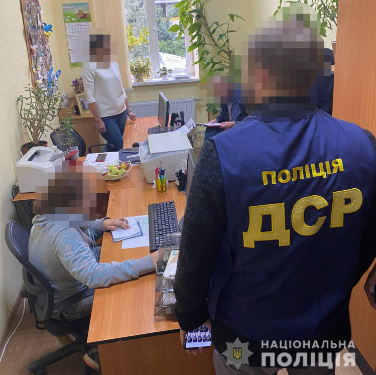 В Харькове на взятке задержали чиновника