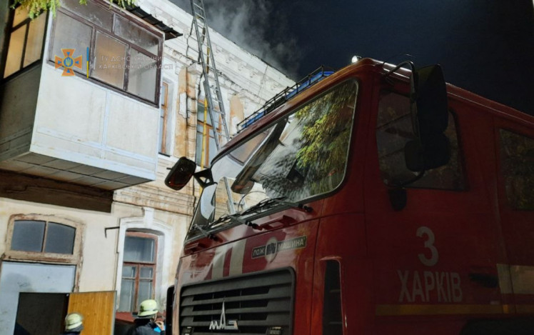 У Харкові в багатоквартирному будинку сталася пожежа