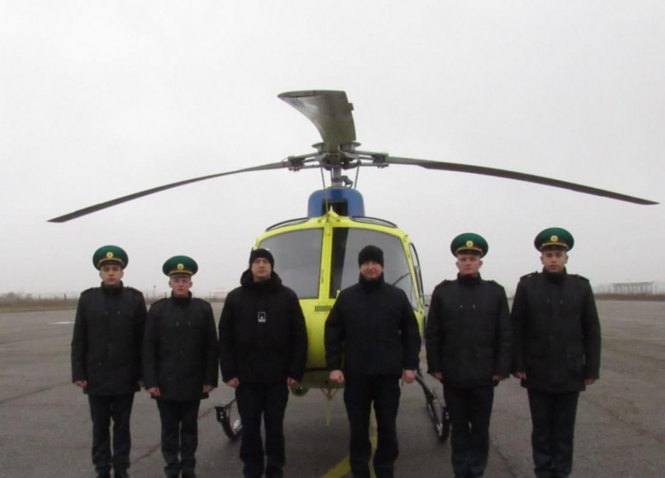 До Харківської окремої авіаційної ескадрильї прибули молоді офіцери 