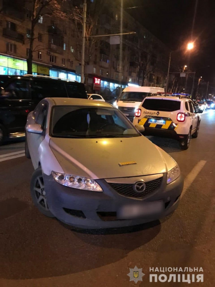 В результате ДТП в Харькове травмировались водитель и коп