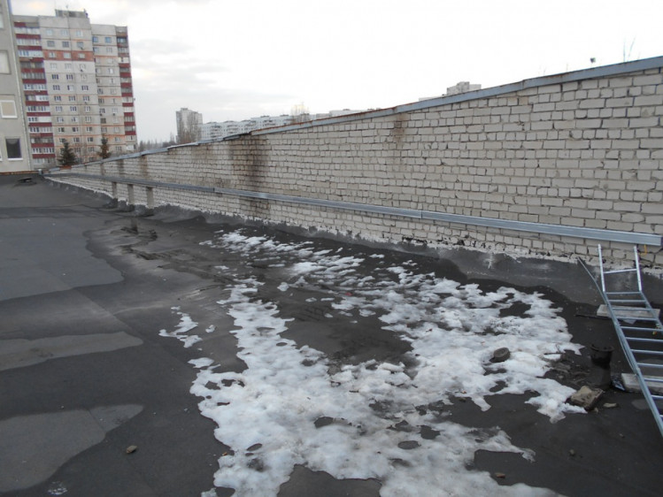 В Харькове жалуют арендаторов для крыши корпуса медицинской академии