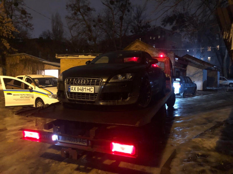 В Харькове изъяли автомобиль у гонщика
