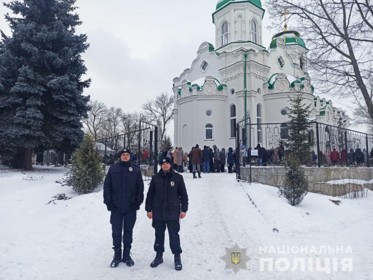 Крещение в Харьковской области отпраздновали спокойно