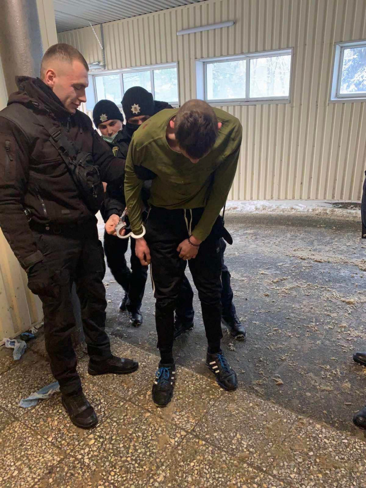 В Харькове 19 января молодой человек напал на бригаду "скорой"
