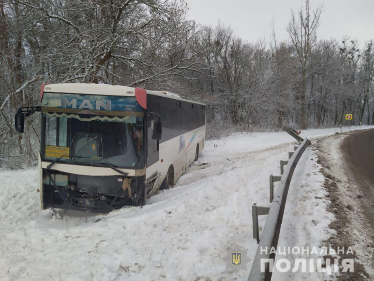 дтп з автобусом у харківській області