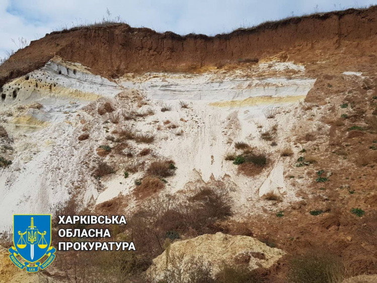 На Харківщині незаконно видобували пісок 