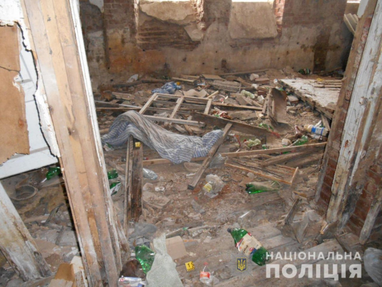 На Харьковщине мужчина убил мать и спрятал тело