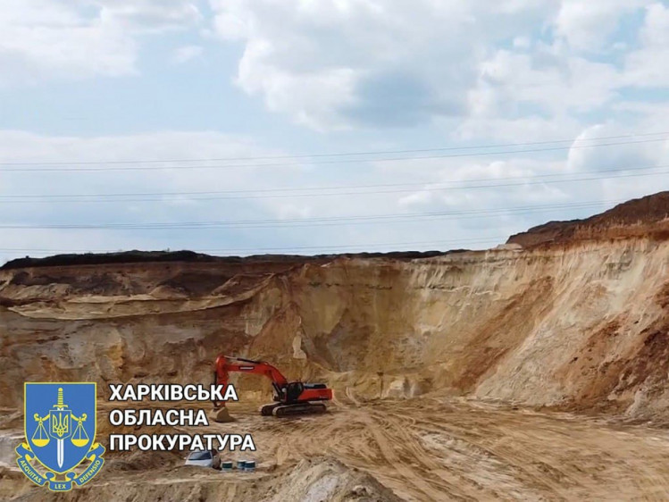 На Харківщині викрили незаконний видобуток піску
