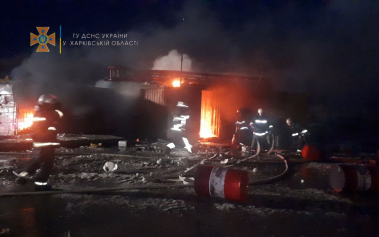 В Харькове произошел пожар на территории промышленной зоны