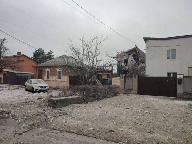 Россияне уничтожают дома мирных граждан в Харьковской области