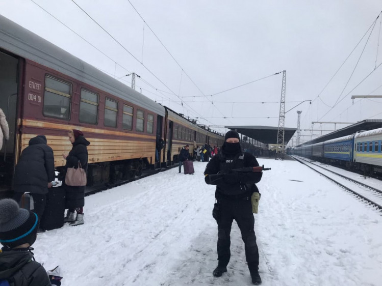Полиция обеспечивает охрану на вокзале